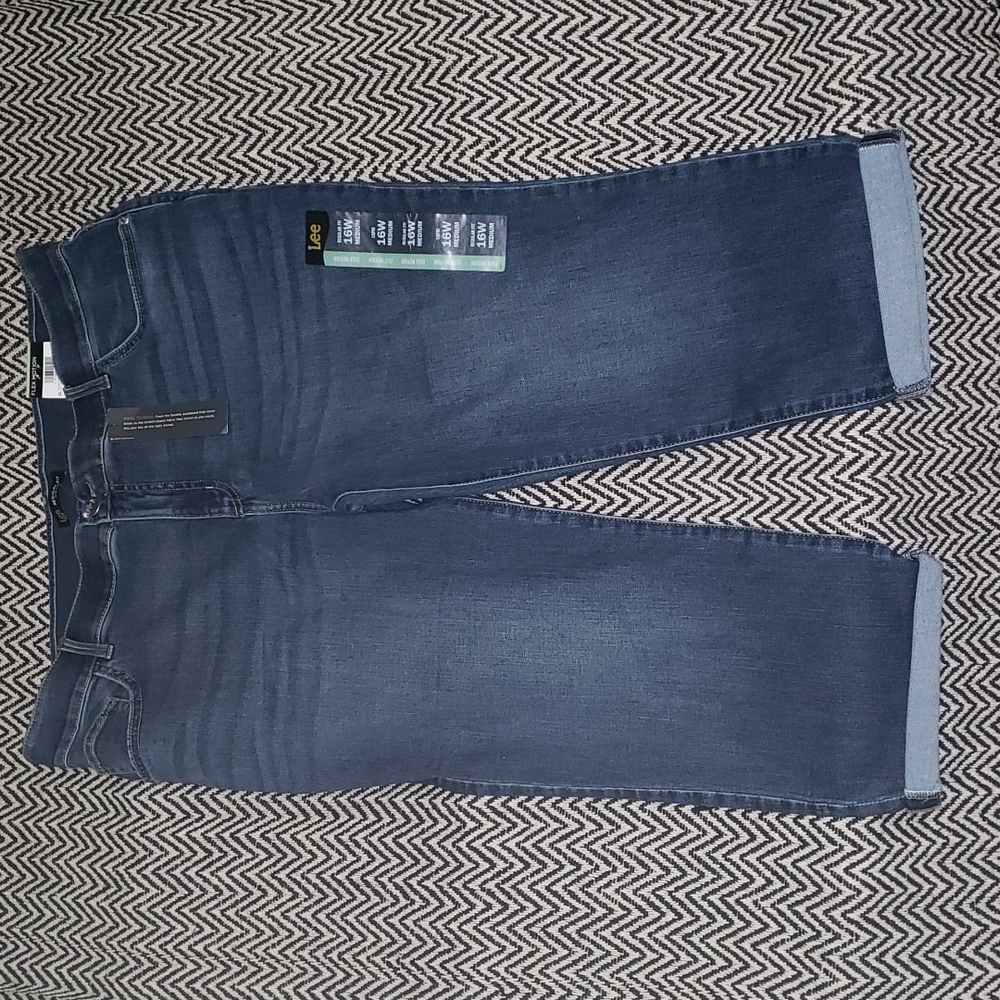 Lee dark blue Capri pants size 16w